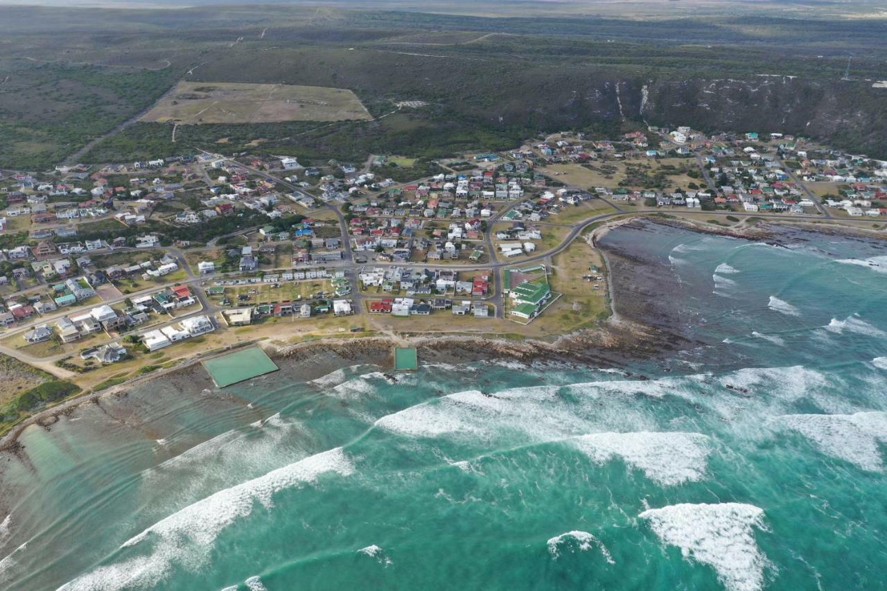 Redsky Self Catering Agulhas Apartment ภายนอก รูปภาพ